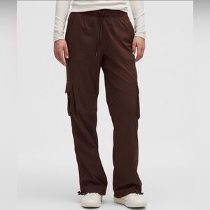 Dance Studio Mid-Rise Relaxed Cargo Pant